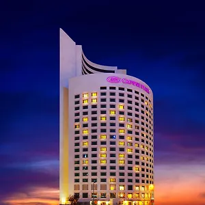 كراون بلازا إسطنبول أوريابارك فندق